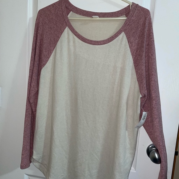 NWT Old Navy Top - Picture 1 of 4